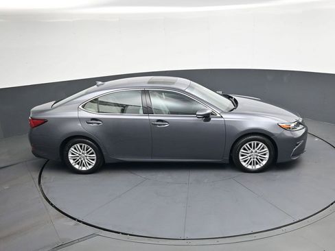 Used 2017 Lexus ES 350 w/ Premium Package FWD image 22
