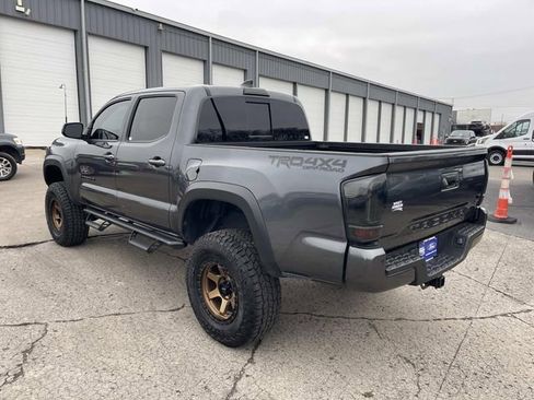 Used 2023 Toyota Tacoma TRD Off-Road w/ Technology Package image 5