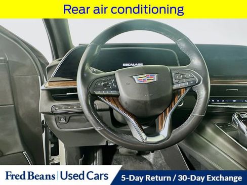Used 2023 Cadillac Escalade ESV Premium Luxury AWD/4WD image 14
