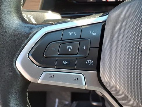 Used 2024 Volkswagen Atlas SE image 22