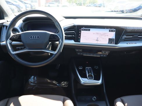 Used 2023 Audi Q4 e-tron Premium Plus w/ Premium Plus image 12