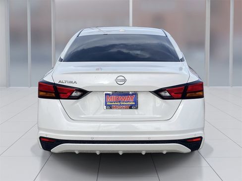 New 2025 Nissan Altima 2.5 SV image 5
