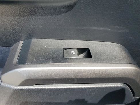 Used 2016 Toyota Tacoma 2WD Double Cab image 13