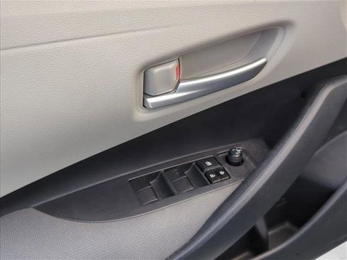 Certified 2021 Toyota Corolla LE image 10