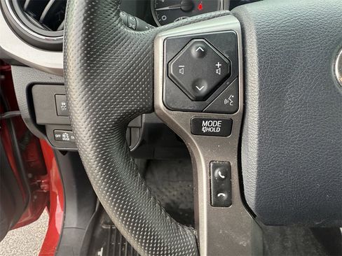 Used 2020 Toyota Tacoma SR5 image 15