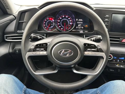 Used 2021 Hyundai Elantra SEL w/ Cargo Package FWD image 10