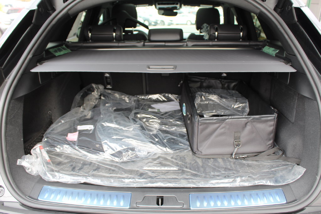 New 2026 Land Rover Range Rover Velar Dynamic SE AWD/4WD image 42