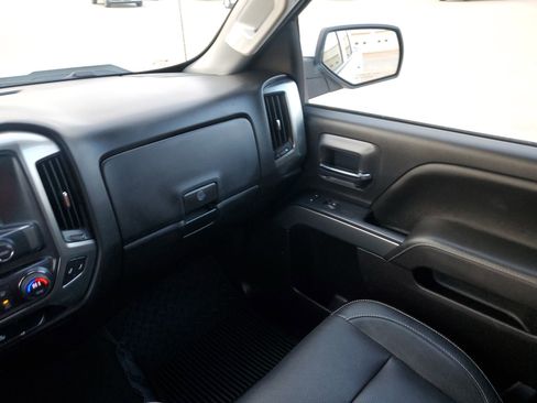 Used 2018 Chevrolet Silverado 1500 LT w/ All Star Edition image 11