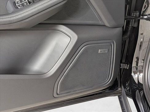 New 2026 Porsche Macan image 14