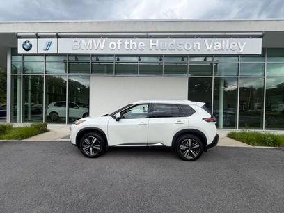 Used 2021 Nissan Rogue SL w/ Premium Package