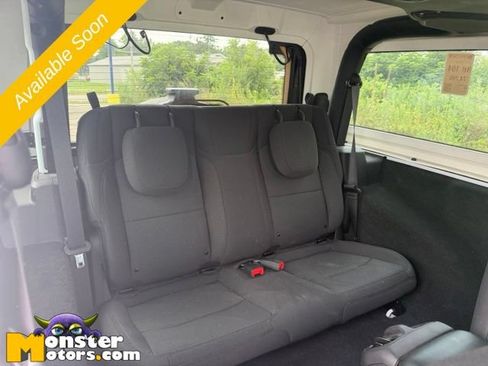 Used 2022 Jeep Wrangler Sport AWD/4WD image 11