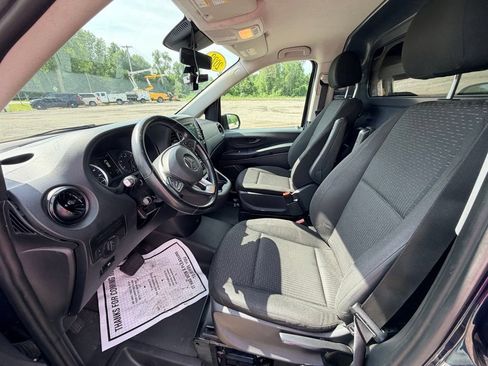 Used 2022 Mercedes-Benz Metris image 18