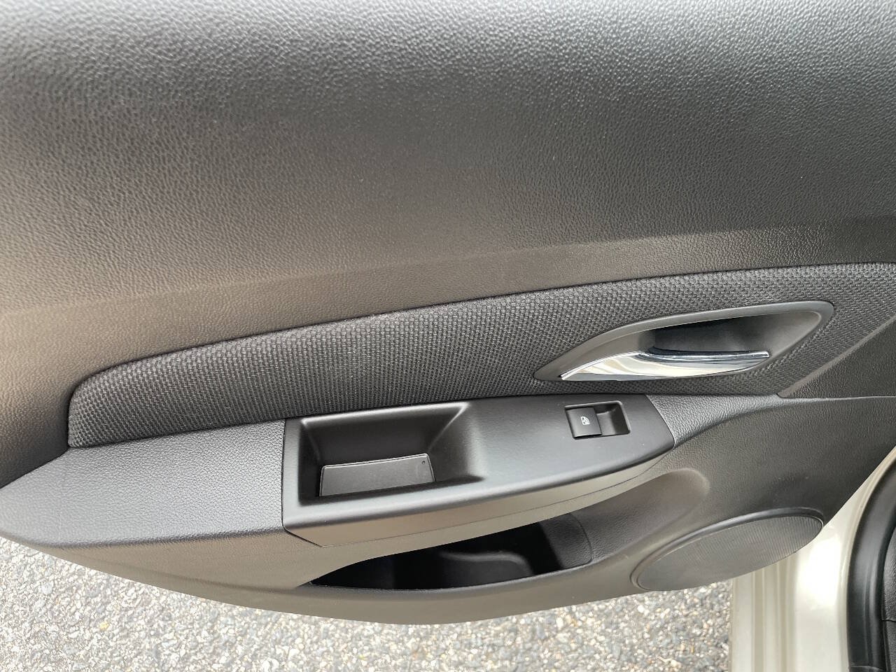 Used 2016 Chevrolet Cruze LT FWD image 16