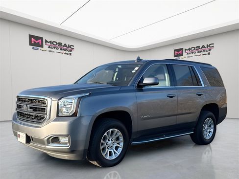 Used 2019 GMC Yukon SLT image 3