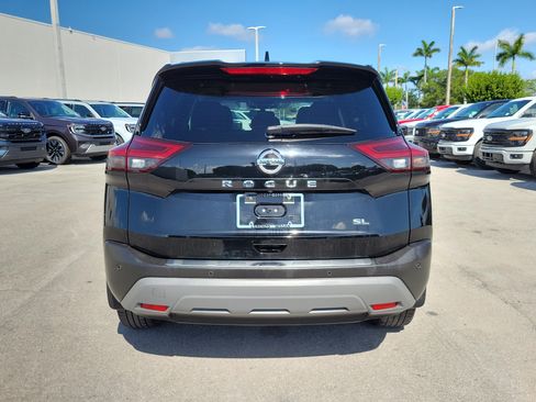 Used 2021 Nissan Rogue SL w/ Premium Package FWD image 6