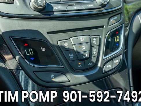 Used 2015 Buick Regal FWD image 23