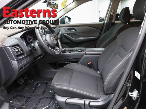 Used 2023 Nissan Rogue S AWD/4WD image 14