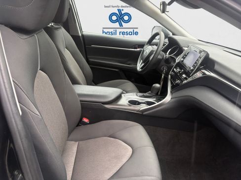 Used 2023 Toyota Camry LE FWD image 15