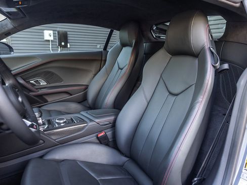 Used 2023 Audi R8 V10 performance image 5