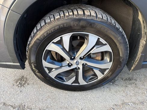 Used 2022 Subaru Outback Limited image 11
