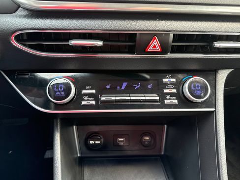 Certified 2023 Hyundai Sonata SEL FWD image 30