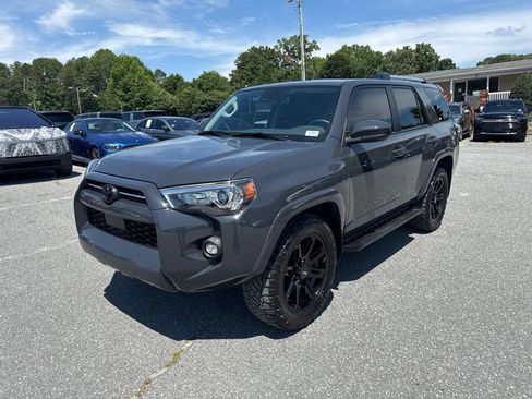 Used 2024 Toyota 4Runner SR5 RWD image 1