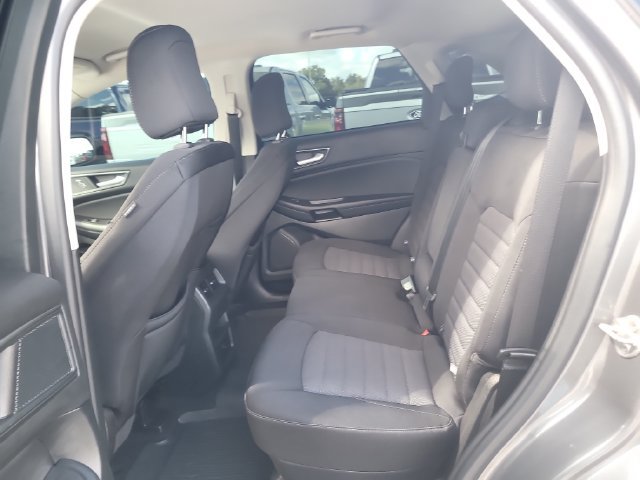 Used 2024 Ford Edge SE w/ Black Appearance Package AWD/4WD image 13