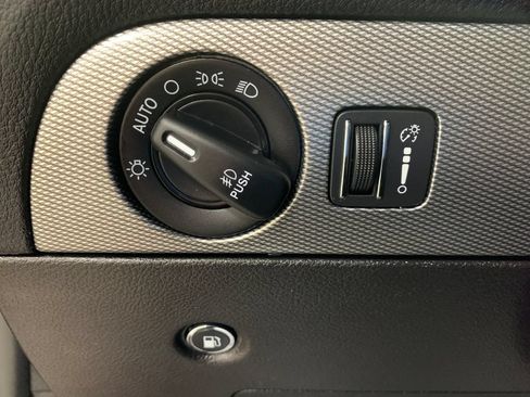 Used 2018 Dodge Durango GT AWD/4WD image 27