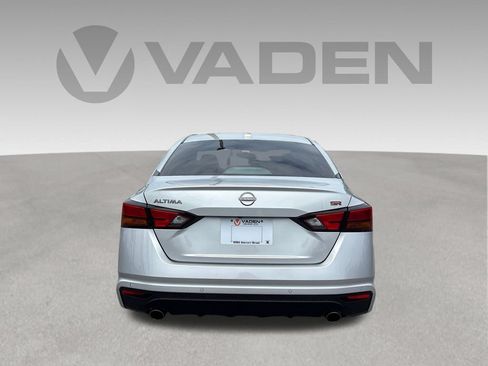 Used 2024 Nissan Altima 2.5 SR FWD image 22
