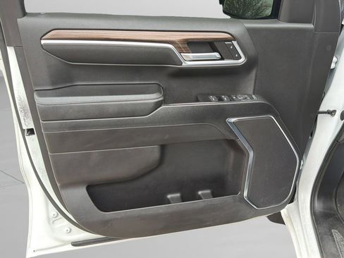 Used 2023 Chevrolet Silverado 1500 LT Trail Boss w/ Protection Package AWD/4WD image 18