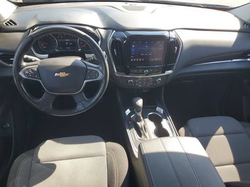 Certified 2021 Chevrolet Traverse LT FWD image 12