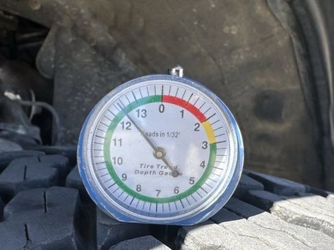 Used 2019 Toyota Tacoma TRD Sport image 31