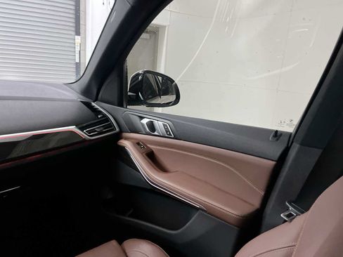 Used 2019 BMW X5 xDrive40i w/ Convenience Package AWD/4WD image 11
