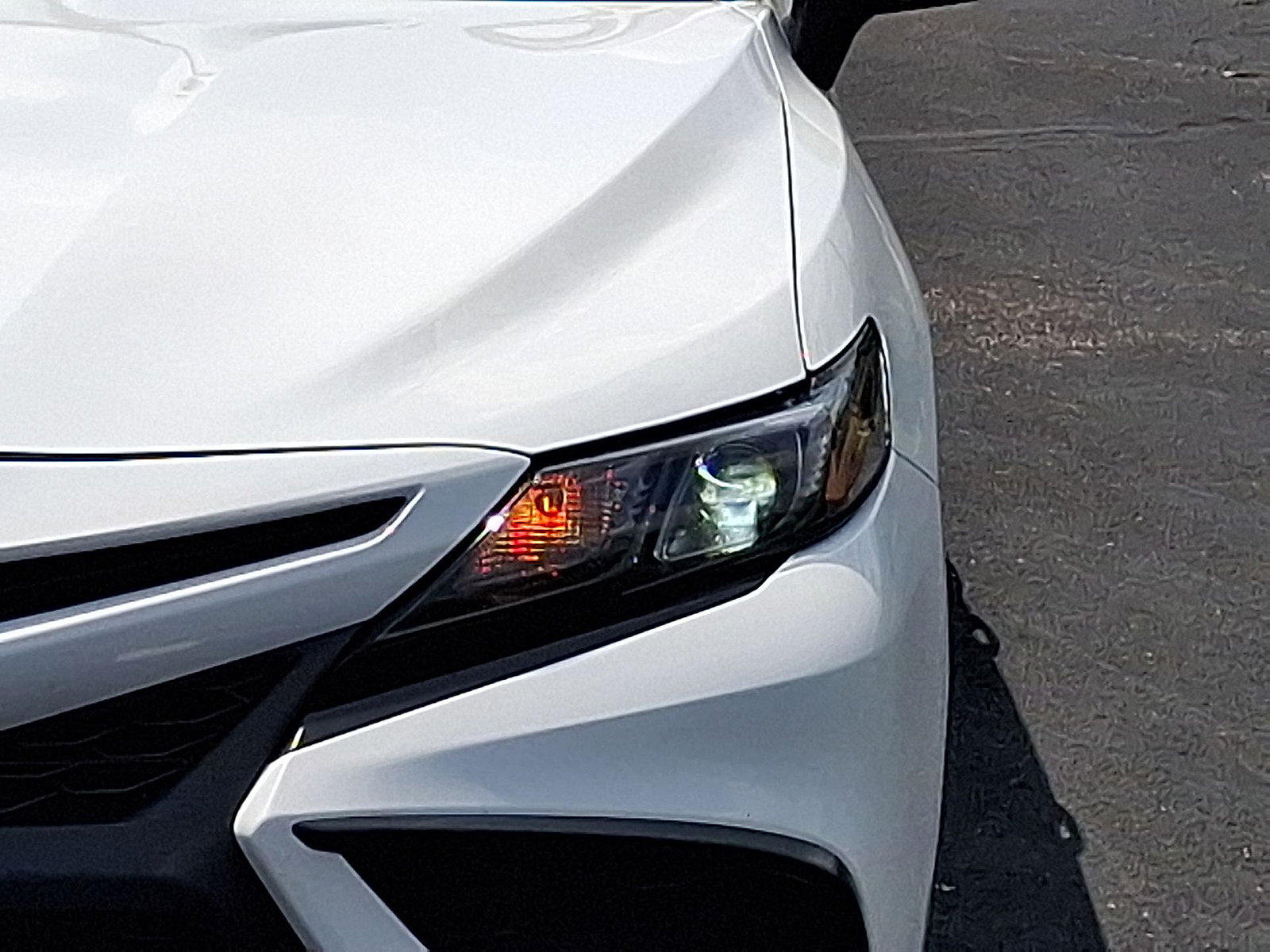 Used 2024 Toyota Camry SE FWD image 27