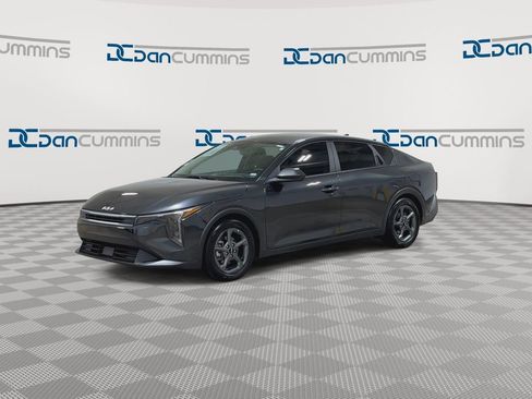 Used 2025 Kia K4 FWD image 4