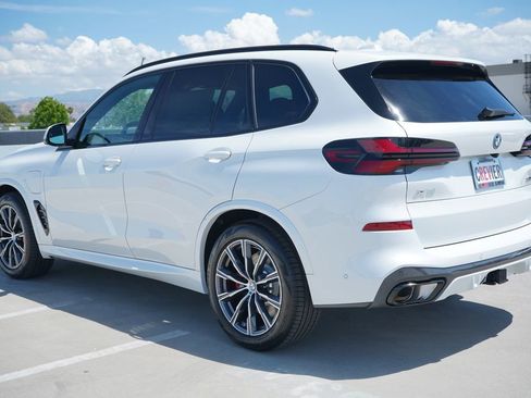 New 2026 BMW X5 xDrive50e w/ M Sport Package image 7