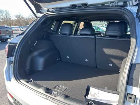 New 2026 Jeep Compass Latitude image 28