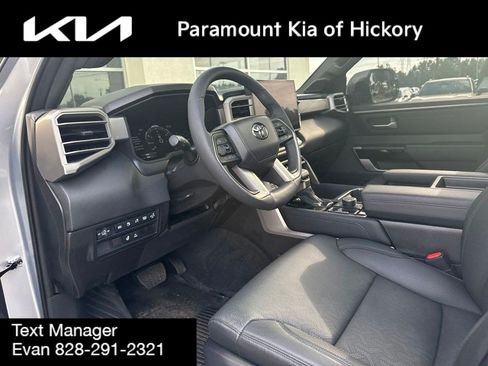 Used 2025 Toyota Tundra Limited AWD/4WD image 12