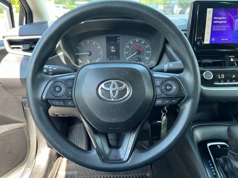 Used 2024 Toyota Corolla LE FWD image 19