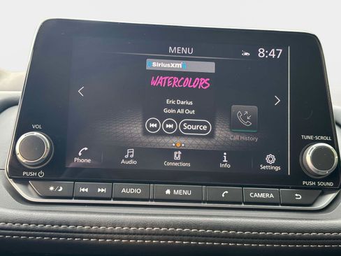 Used 2023 Nissan Rogue SL image 18