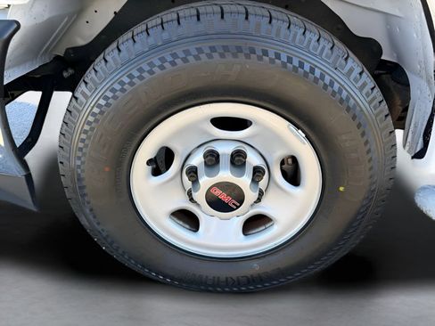 Used 2023 GMC Savana 2500 w/ Driver Convenience Package RWD image 29