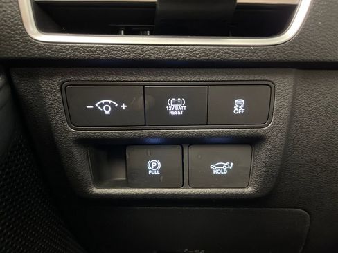 Certified 2025 Hyundai Sonata Limited FWD image 30