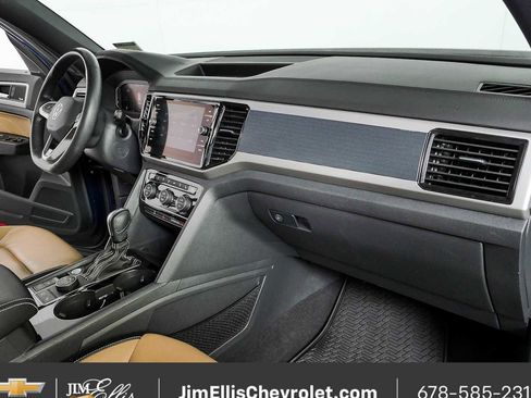 Used 2022 Volkswagen Atlas Cross Sport SEL Premium R-Line AWD/4WD image 23