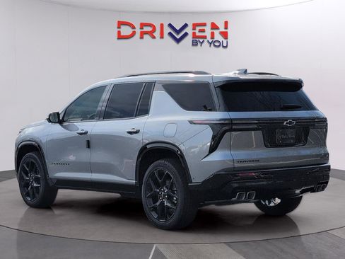 New 2026 Chevrolet Traverse RS w/ LPO, Floor Liner Package image 3