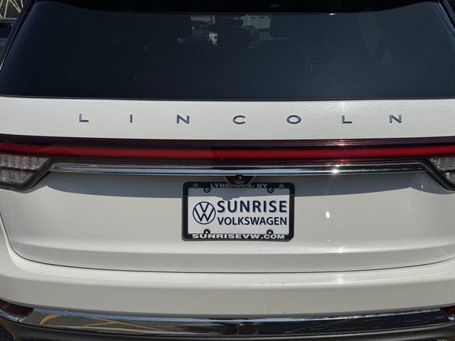 Used 2023 Lincoln Aviator AWD w/ Elements Package image 38