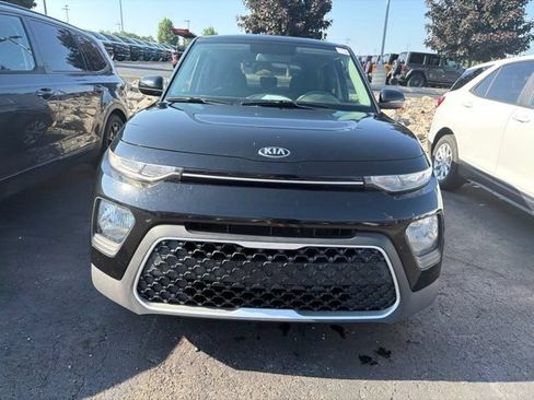 Used 2021 Kia Soul LX FWD image 2