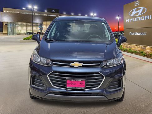 Used 2018 Chevrolet Trax LS FWD image 5
