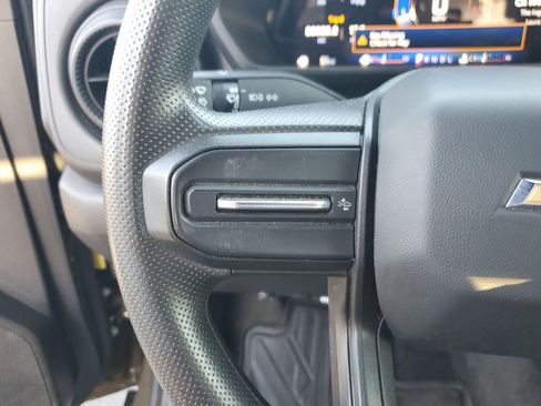 Used 2024 Chevrolet Colorado W/T image 18