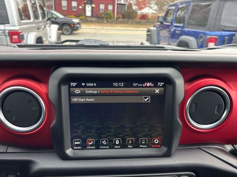 Certified 2020 Jeep Wrangler Unlimited Rubicon w/ Dual Top Group image 29