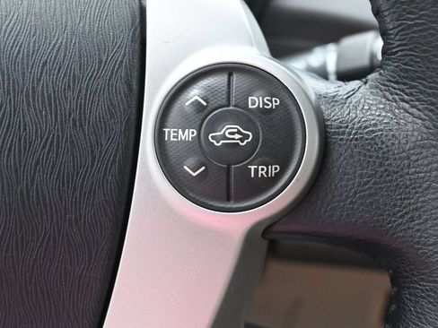 Used 2014 Toyota Prius Four FWD image 18
